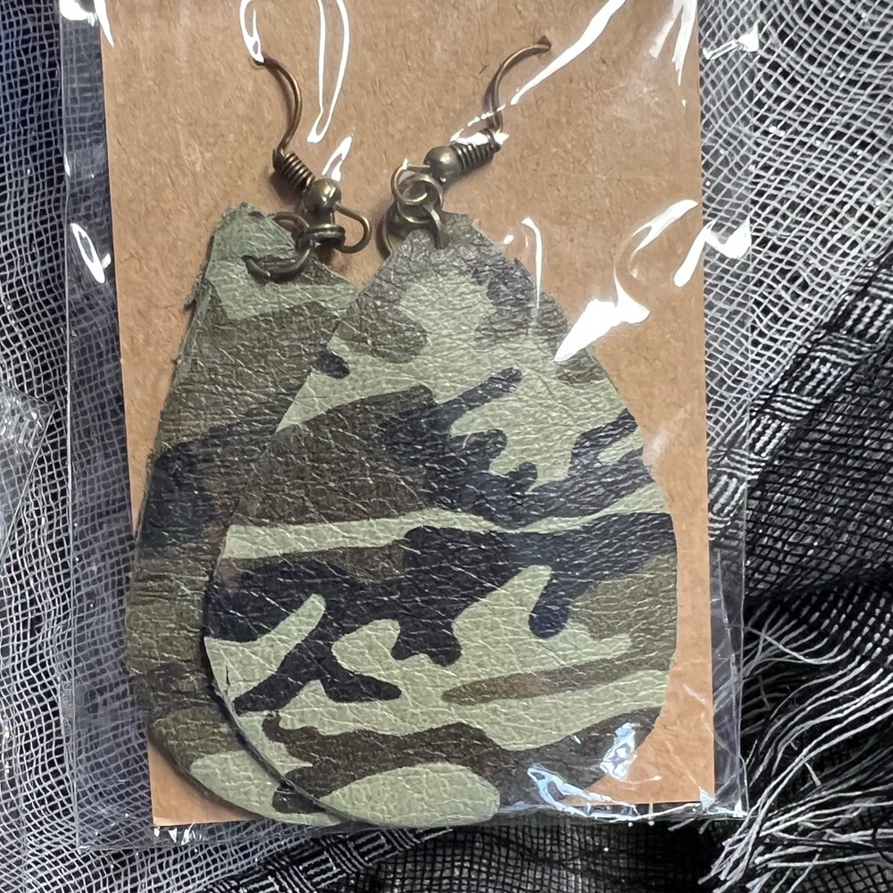 2.24 x 1.5” Tear Drop Camouflage Genuine Leather earrings hypoallergenic wire